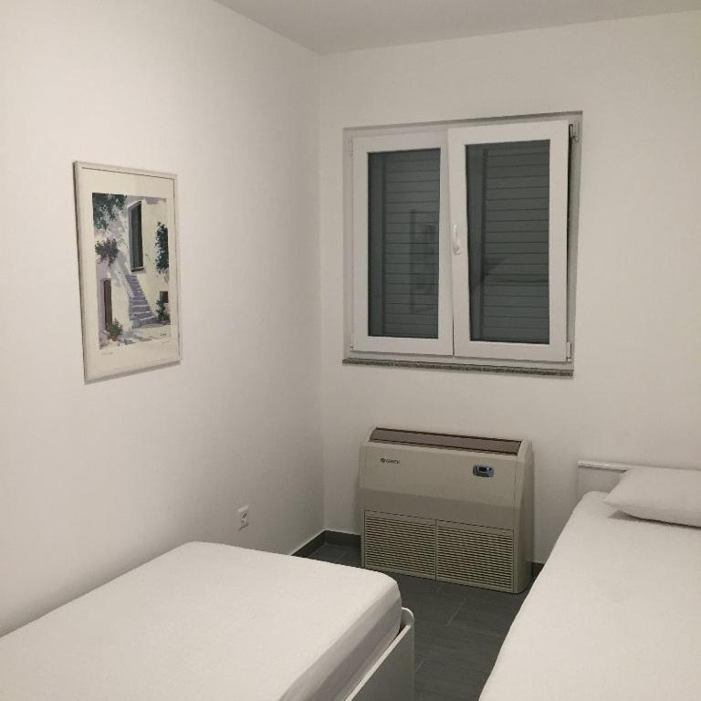 White Anchor Apartment โวดีเซ ภายนอก รูปภาพ