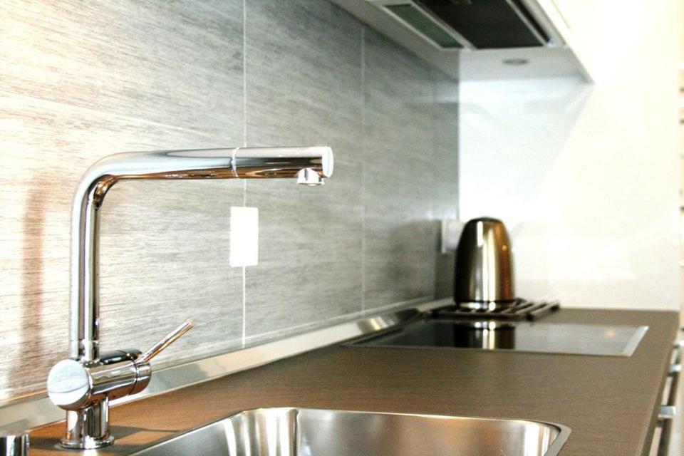White Anchor Apartment โวดีเซ ภายนอก รูปภาพ