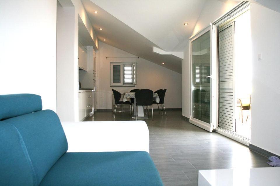 White Anchor Apartment โวดีเซ ภายนอก รูปภาพ