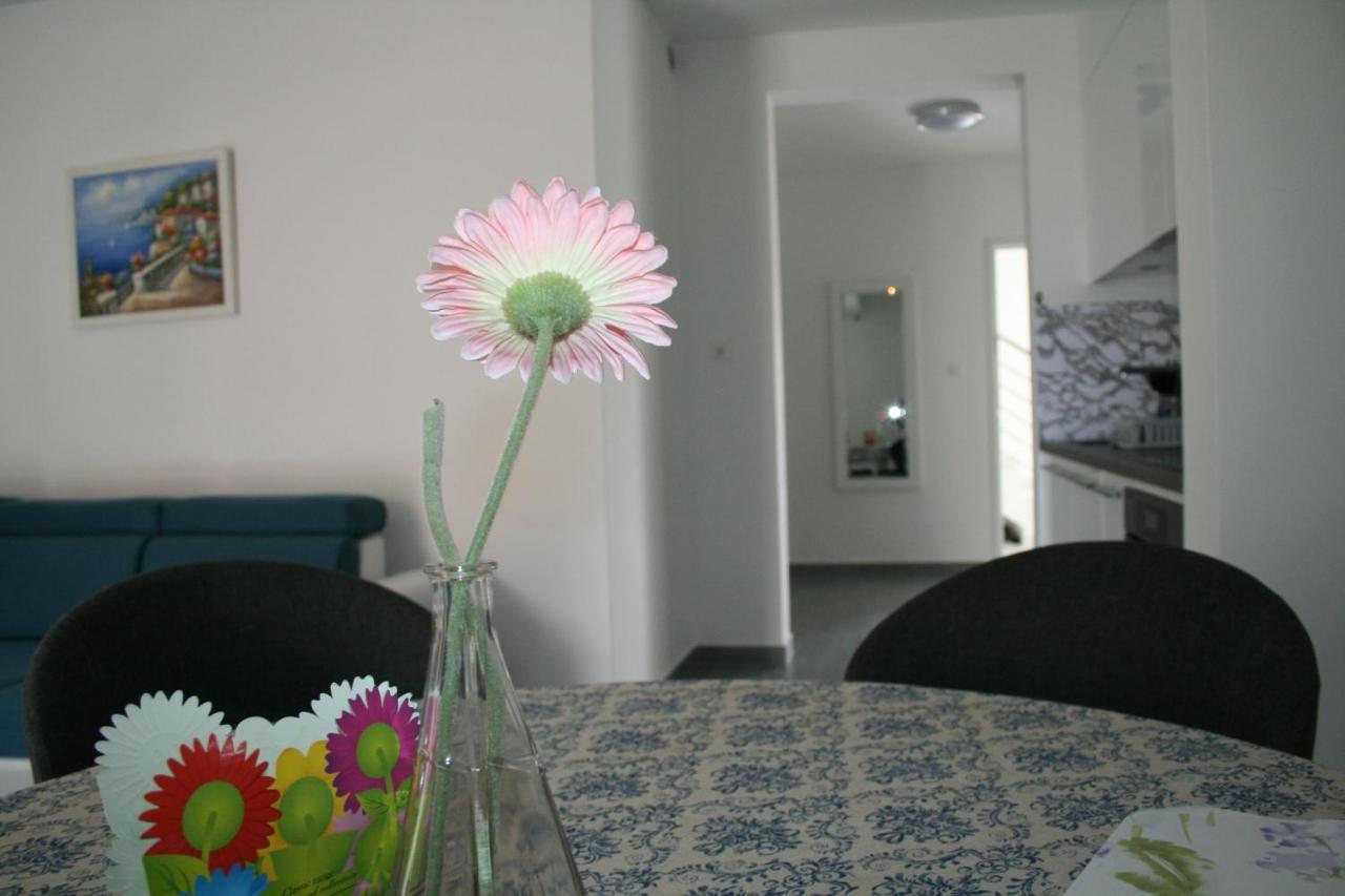 White Anchor Apartment โวดีเซ ภายนอก รูปภาพ