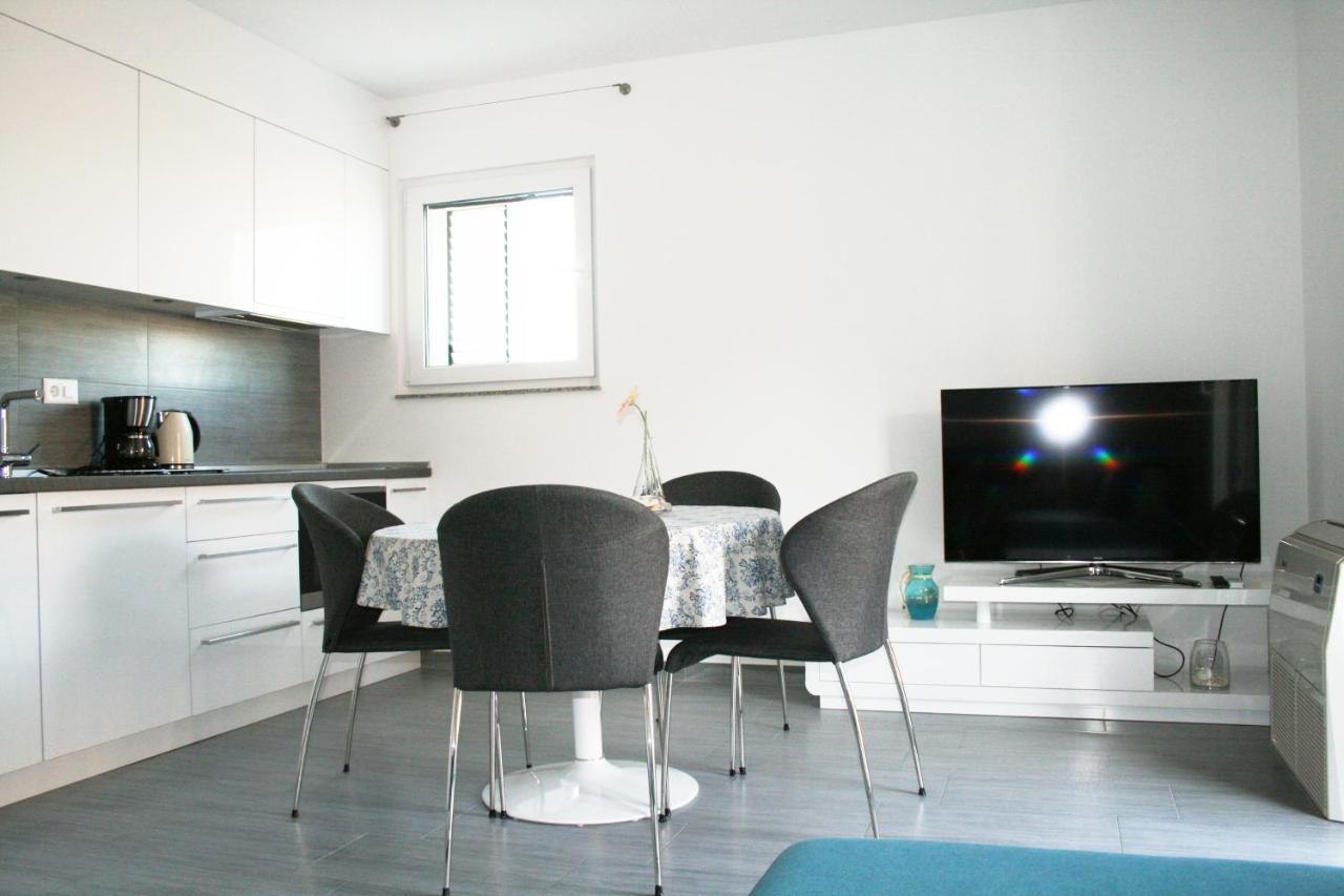 White Anchor Apartment โวดีเซ ภายนอก รูปภาพ