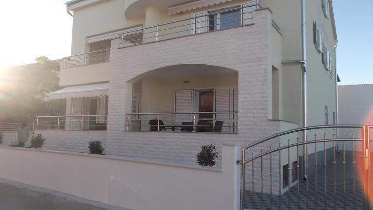 White Anchor Apartment โวดีเซ ภายนอก รูปภาพ